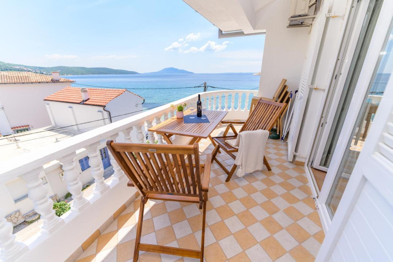 Apartmani Noris Martinšćica Екстериор снимка